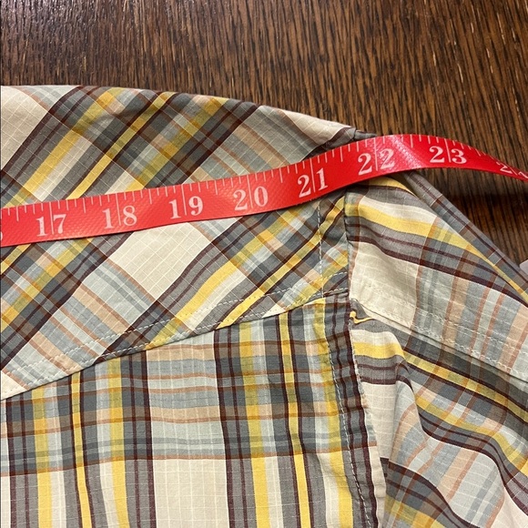 Patagonia Men's Yellow and Brown Plaid Shirt XXL - Picture 9 of 10